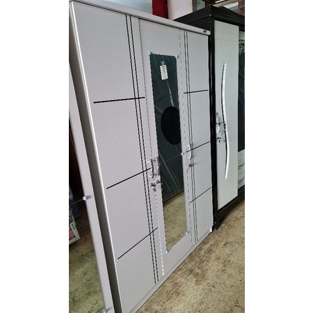 Lemari Minimalis 3pintu / Lemari Pakaian