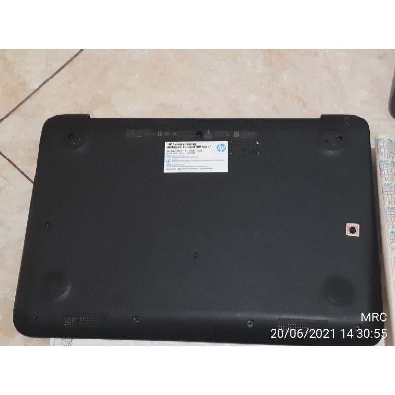 BOTTOM CASE HP TPN11 F004TU F005TU F006TU