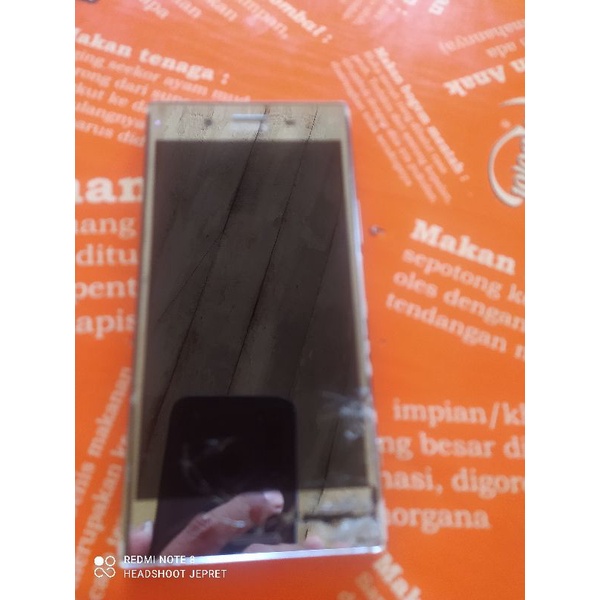 xz premium minus lcd