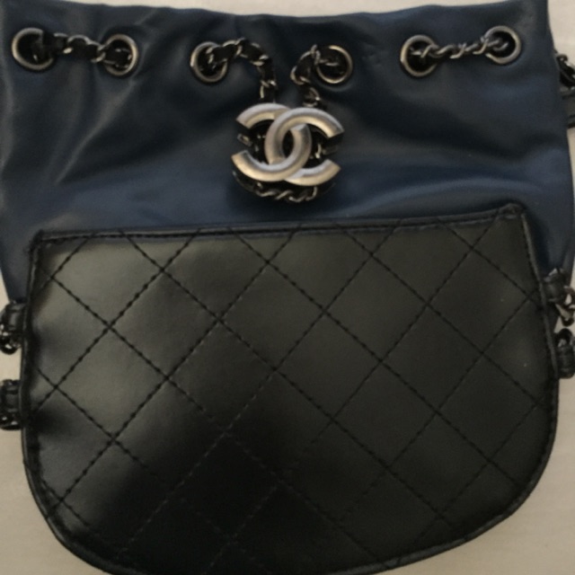 PL PreLoved Tas Serut / Chanel Bag Navy