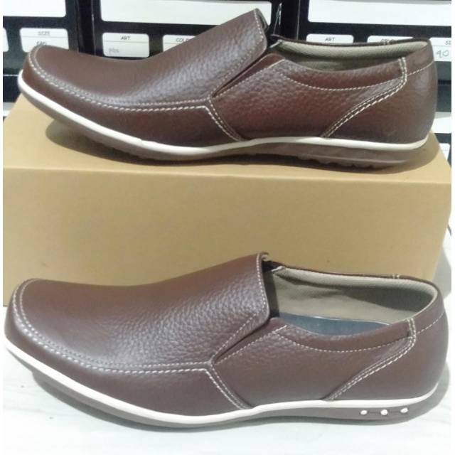 Sepatu pria bahan kulit asli garut