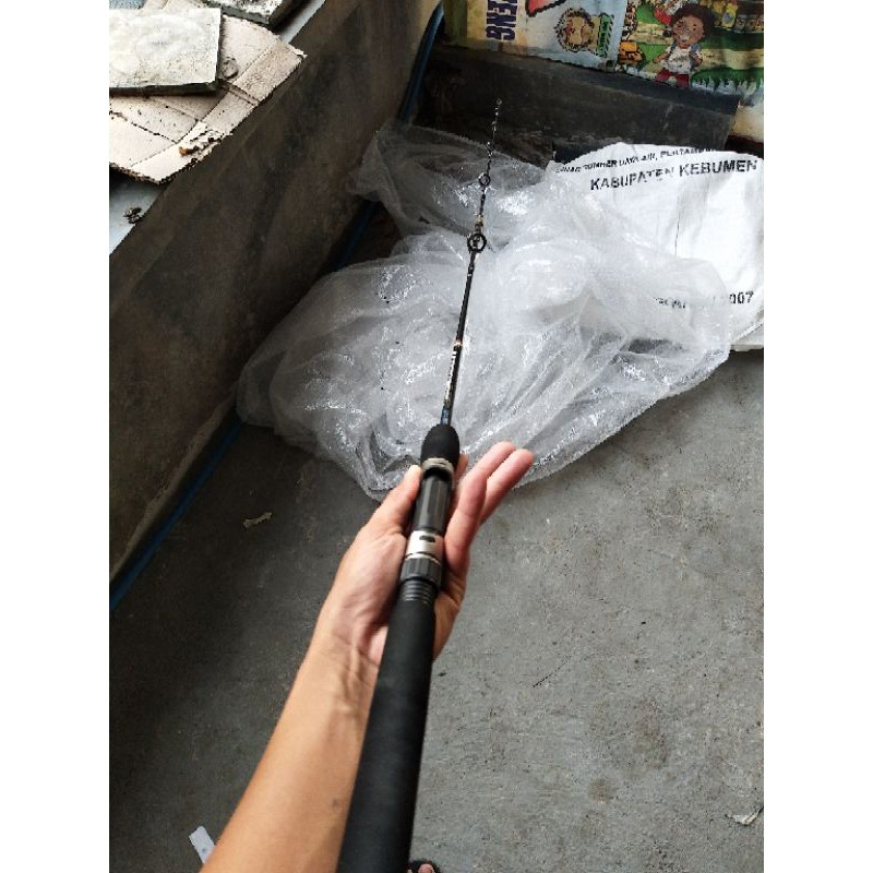 joran sutet costum kolam Terkuat