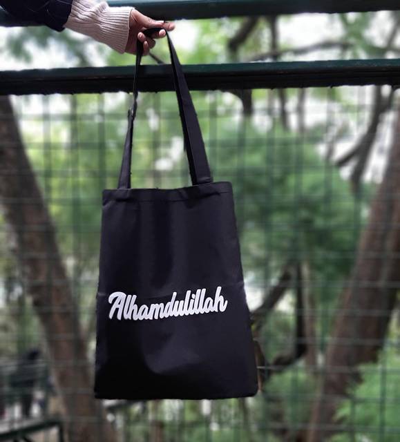 Totebag muslimah wanita  bismillah syari