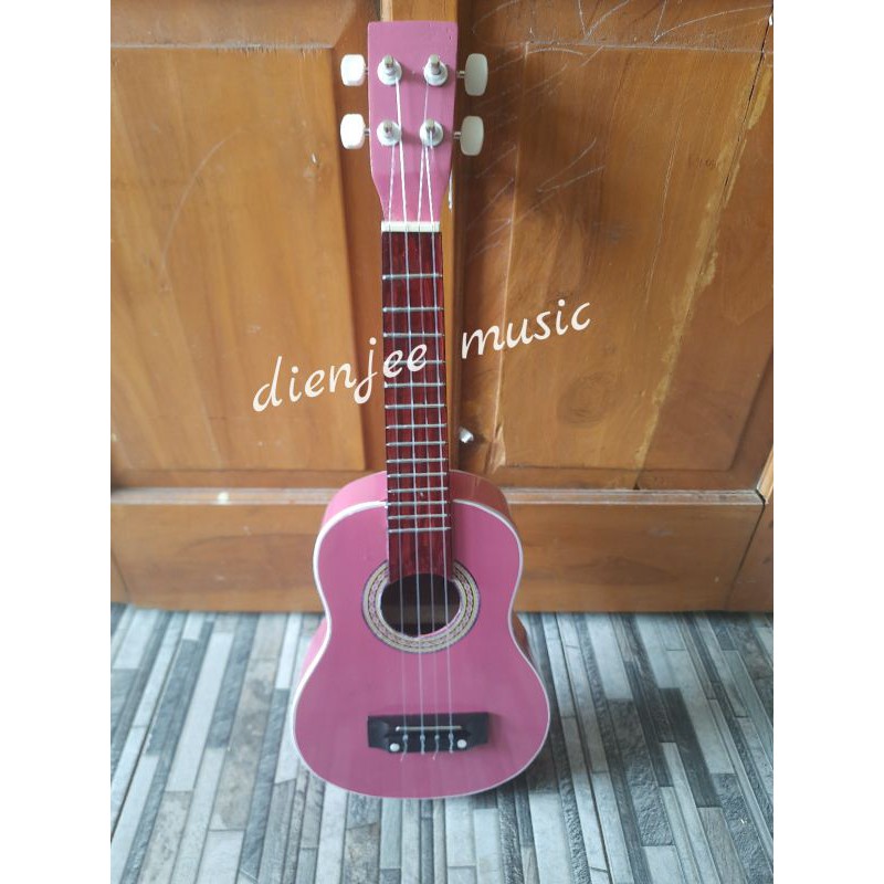 Ukulele / gitar ukulele /kentrung senar 4