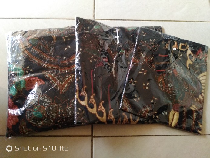 Batik Couple Batik Keluarga Ibu Ayah Dan Anak Maura Couple Sania Ruffle Modern ( Kupu Kuning )