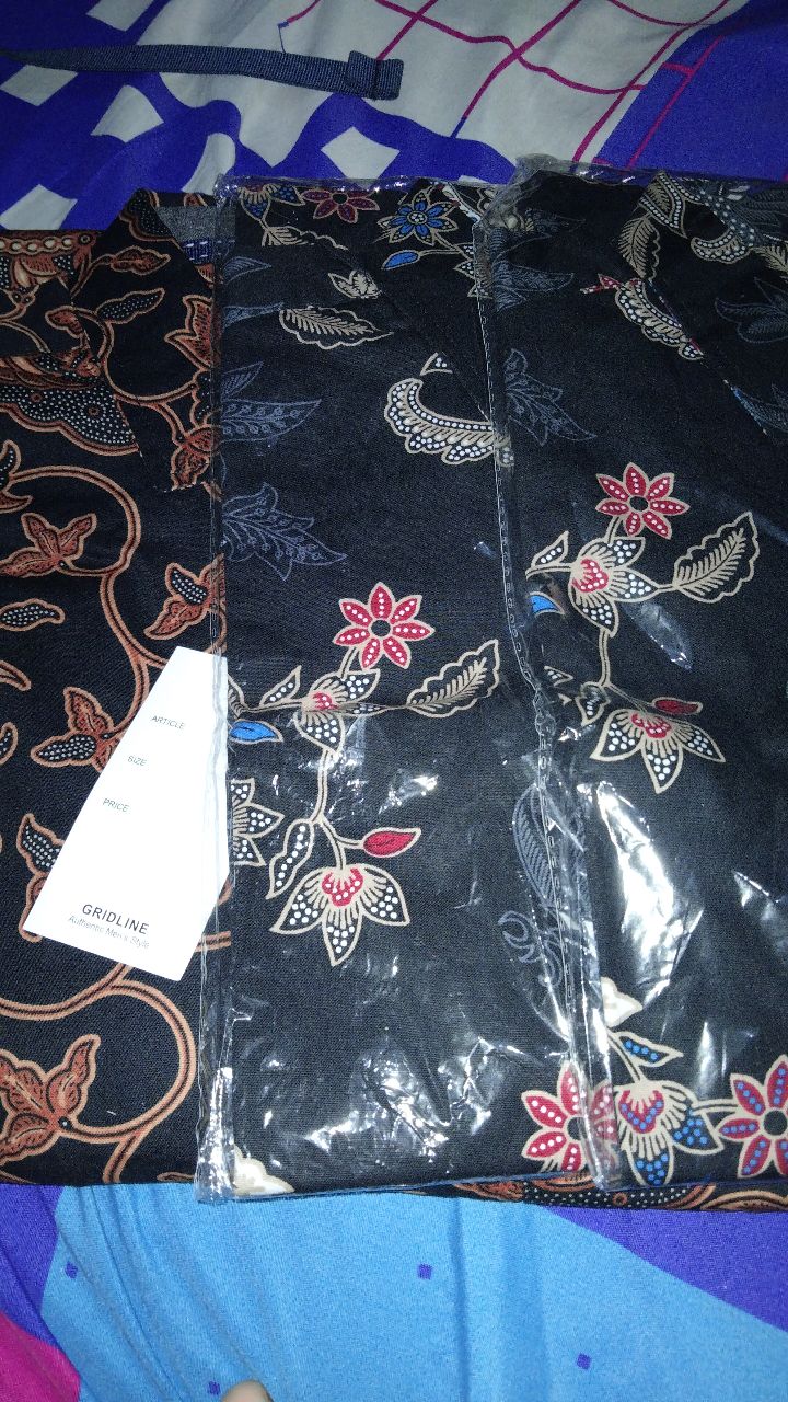 [gridline - Ls040 Black & Navy] Kemeja Batik Slimfit Pria Katun Lengan Panjang