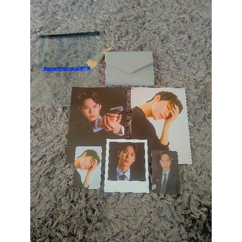 

PC ONLY SEASON GREATING 2021 DOYOUNG (PHOTOPACK)