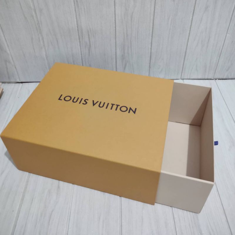 box sepatu lv / box louis vuitton shoes / kotak sepatu lv / kotak tas louis vuitton / paperbag lv