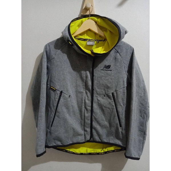 New Balance jacket windscreen