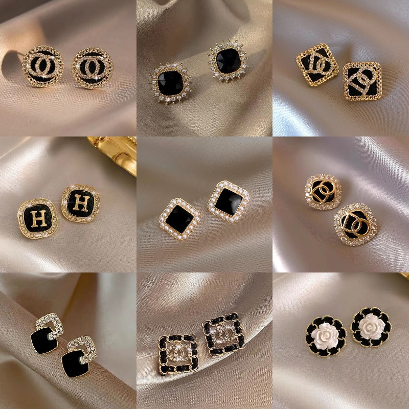 Anting silver Needle 925 Bentuk Persegi Motif Tulisan Warna Hitam Gaya Korea Untuk Wanita 2022