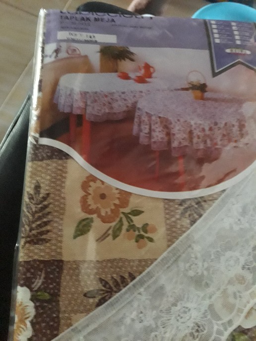 Taplak Meja Makan Plastik Tebal Oval 152x228cm Shabby Chic Leopard