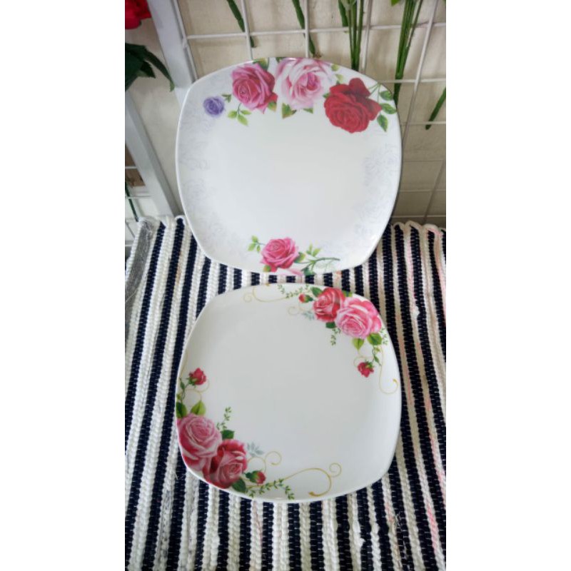 Piring melamin kotak motif bunga