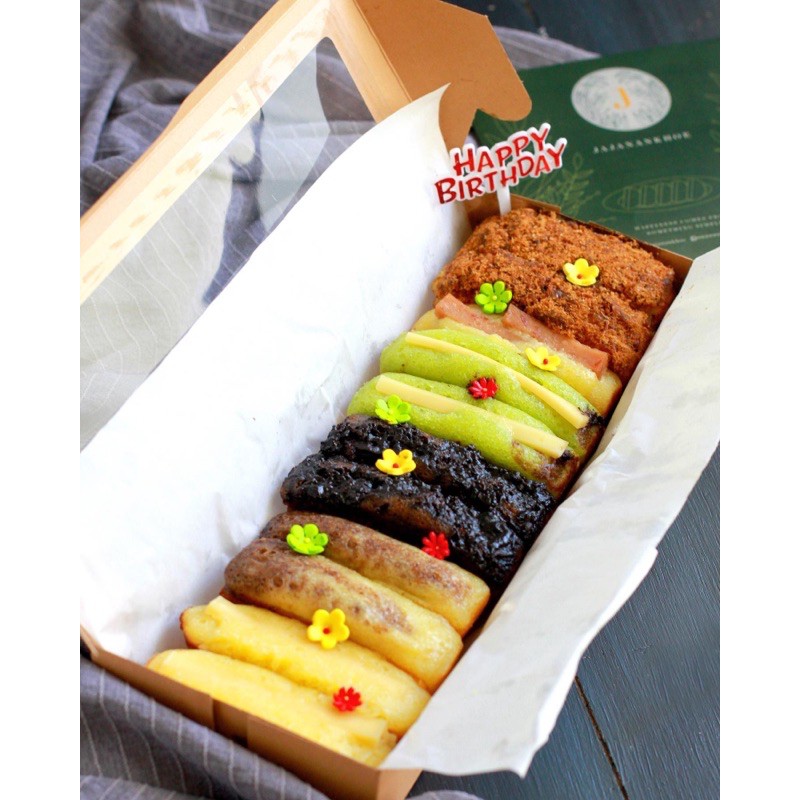 

Pukis Birthday Box