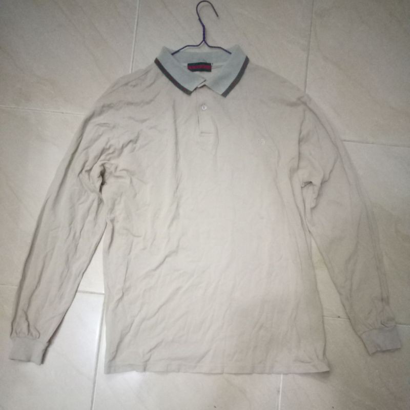 kaos kerah gucci bekas
