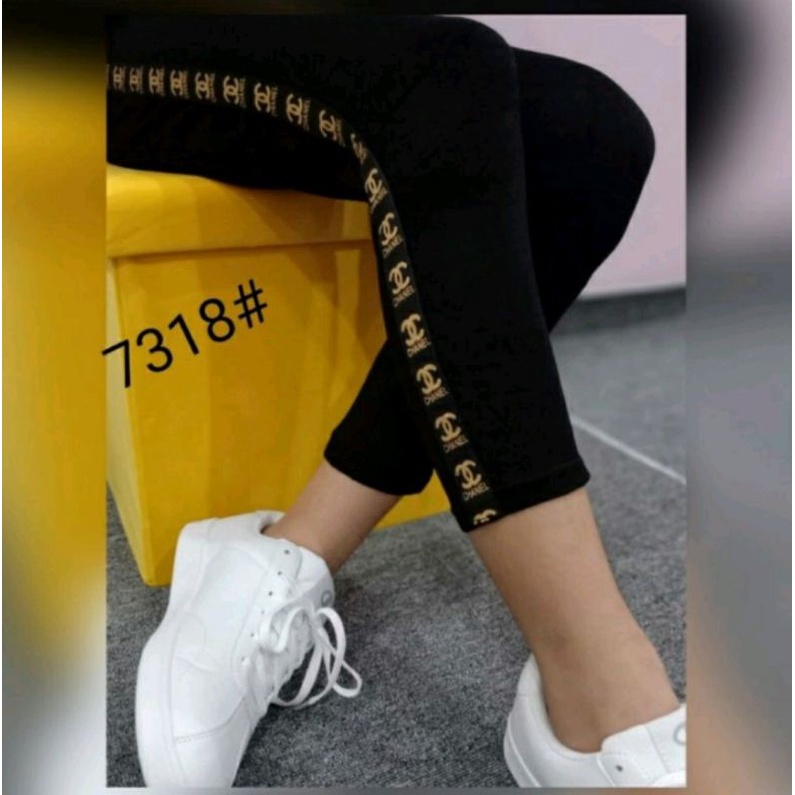 (Renda) Legging jumbo hitam legging jumbo legging impor jumbo Legging impor wanita Renda Legging impor renda impor tebal Legging impor panjang renda mutiara