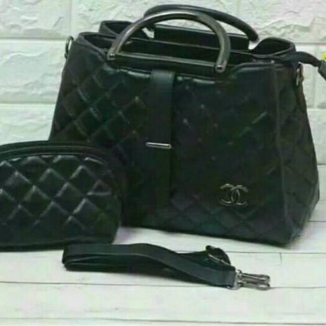 Tas Import - CHANEL - 3 ruang full emboss, lengkap tali panjang dan pouch