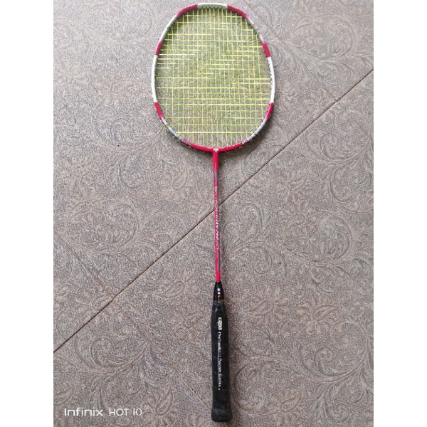 Raket RSL MATRIX TITAN PRO 700 SUDAH TERPASANG SENAR APACS TARIKAN 30LBS