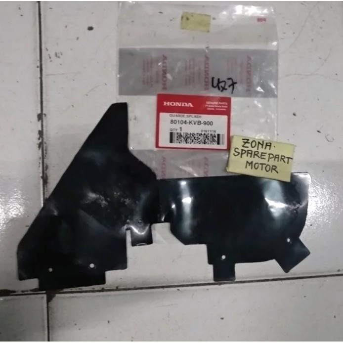 Guard Splash Kepet Pelindung Air Slebor Belakang Vario 110 Karburator AHM 80104 KVB 900