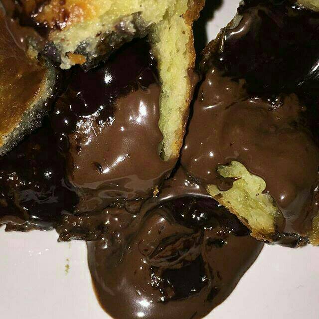

ROTI GORENG COKLAT LUMERRR (1bungkus isi 10)