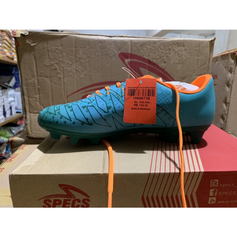 SEPATU SEPAK BOLA SPECS SWERVO METEOR