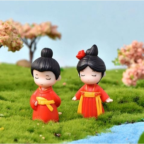 Miniature Lover Figures - Lovers Couple Figurines #31 (2pcs)