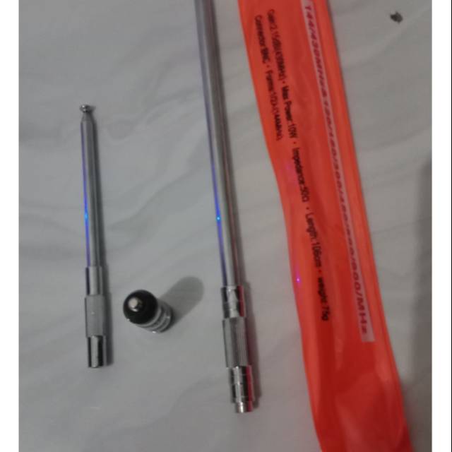 Antena ht dua antena bisa gnti2 pnjng 124cm.pendk 58cm.model BNC am FEMALE bonggol besar.