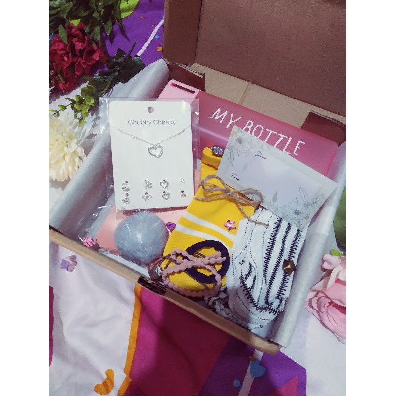 

hampers box ulang tahun kado termurah