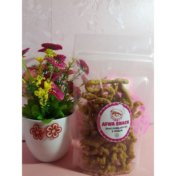 

Keripik Usus Gurih Enak 130gram Cemilan by Afwa Snack
