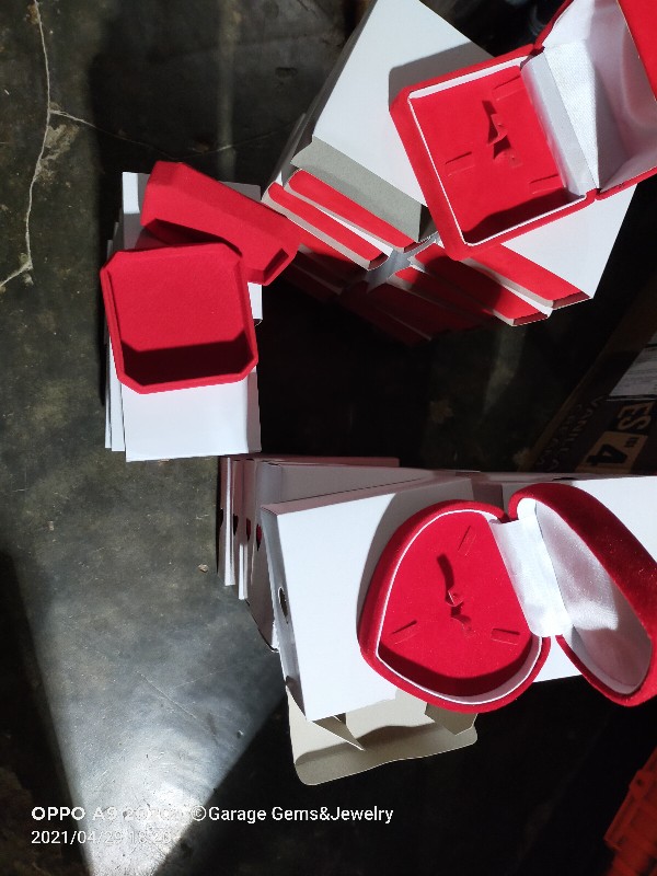 Kotak Tempat Set Perhiasan Bludru Cincin Kalung Anting Untuk Hantaran Tunangan Pernikahan Wedding