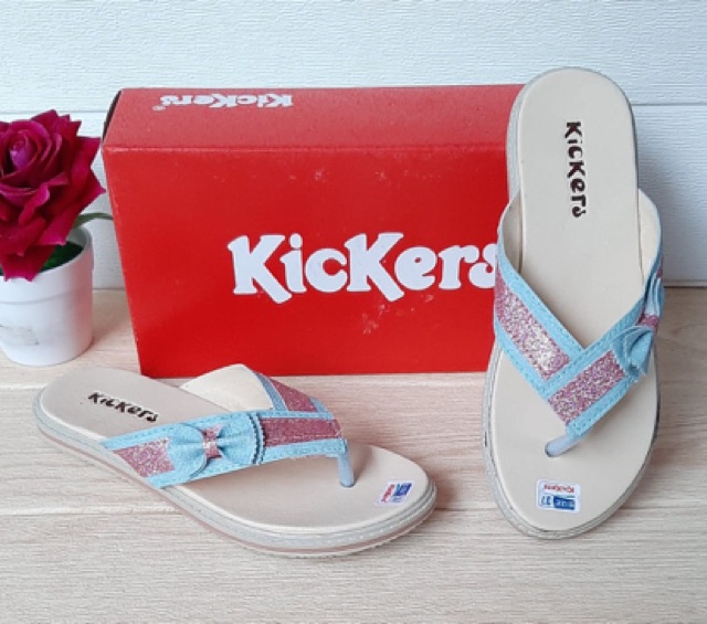 kickers cewek