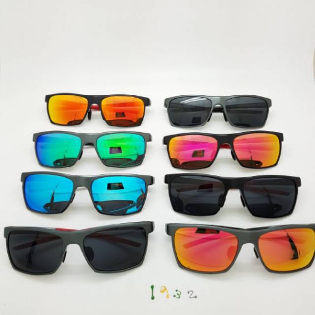 Kaca Mata Keren Sport Pria Police 1932 Polarized Full Set