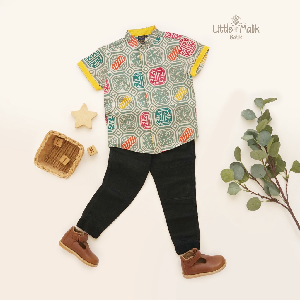 Kemeja Batik Anak Lengan Pendek By Little Malik Batik, Garutan