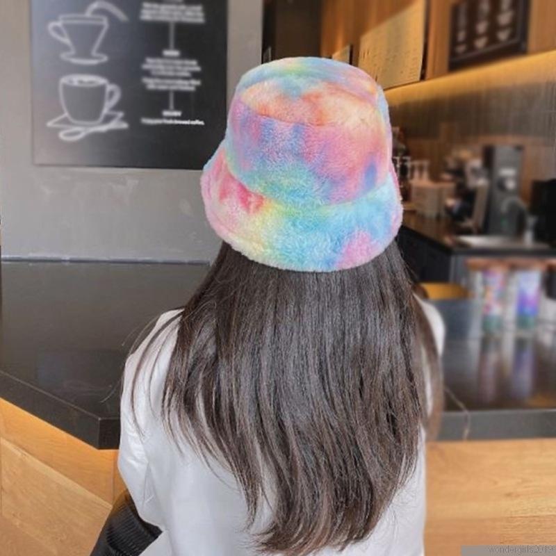 Topi Bucket Bahan Plush Wol Domba Tebal Hangat Warna-Warni Pelangi Gaya Korea Untuk Wanita