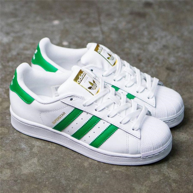 model sepatu adidas casual