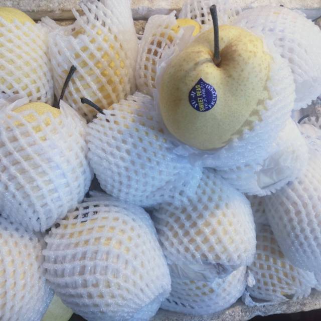 

Sweet pear fresh