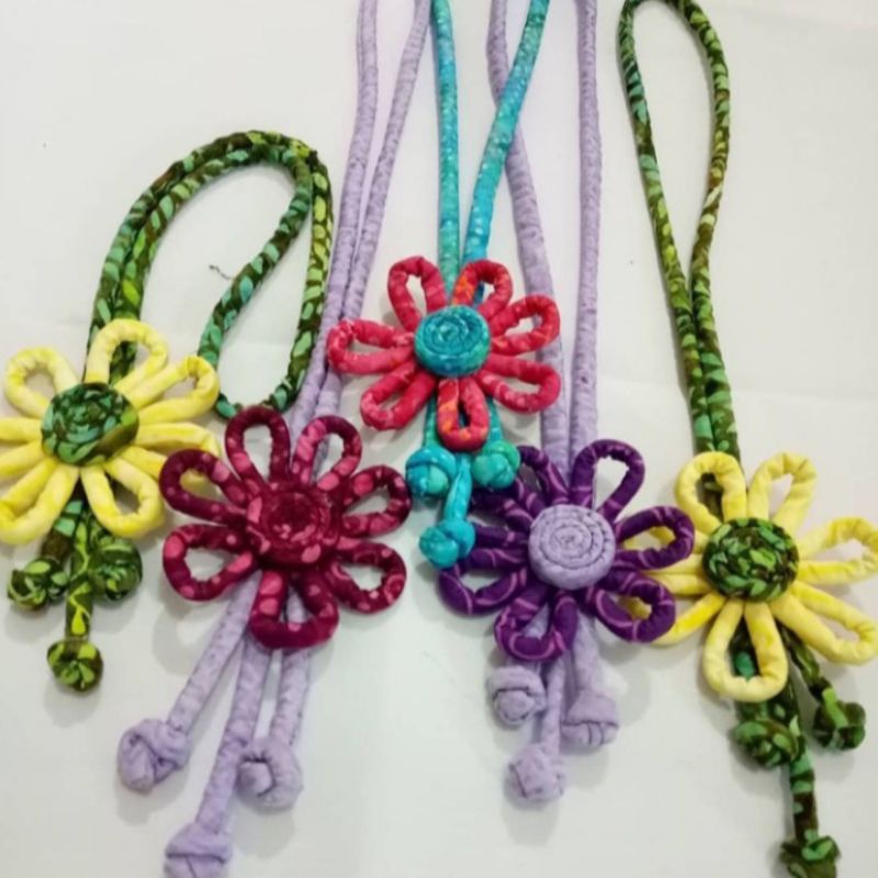 Kalung Batik Sumbu Bunga Kalung Handmade