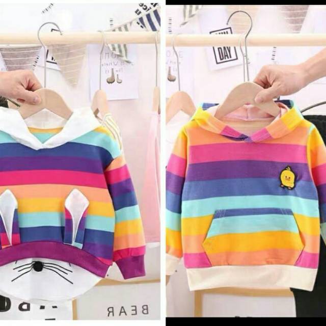 Stelan sweater rainbow sz 3y