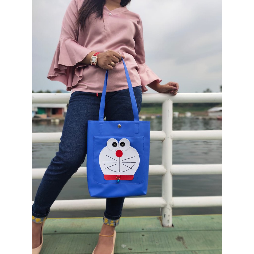 Tote bag slendang karakter keroppi &amp; doraemon