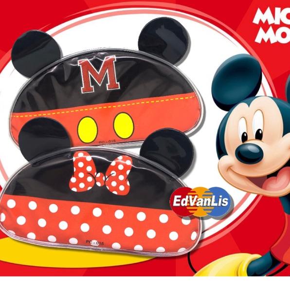 

Stock Limited Tempat pensil kuping M&M