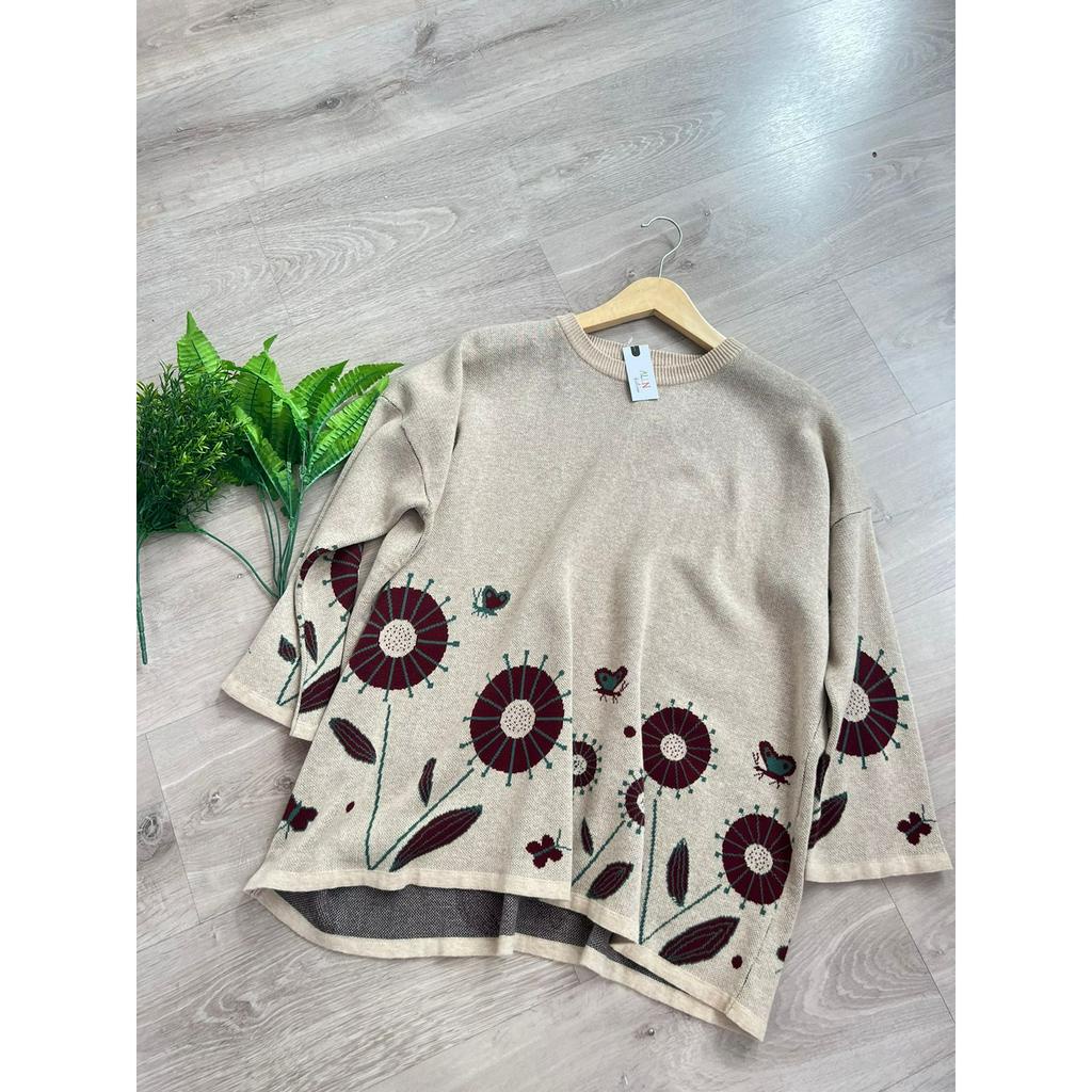 Vesha Knitwear Flower