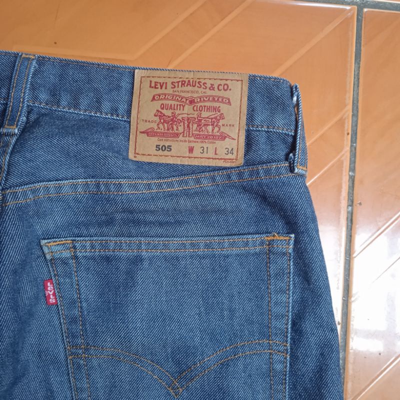Levis 505 size 30 second