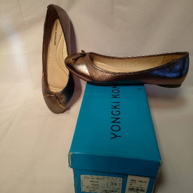 Sepatu Yongki Komaladi