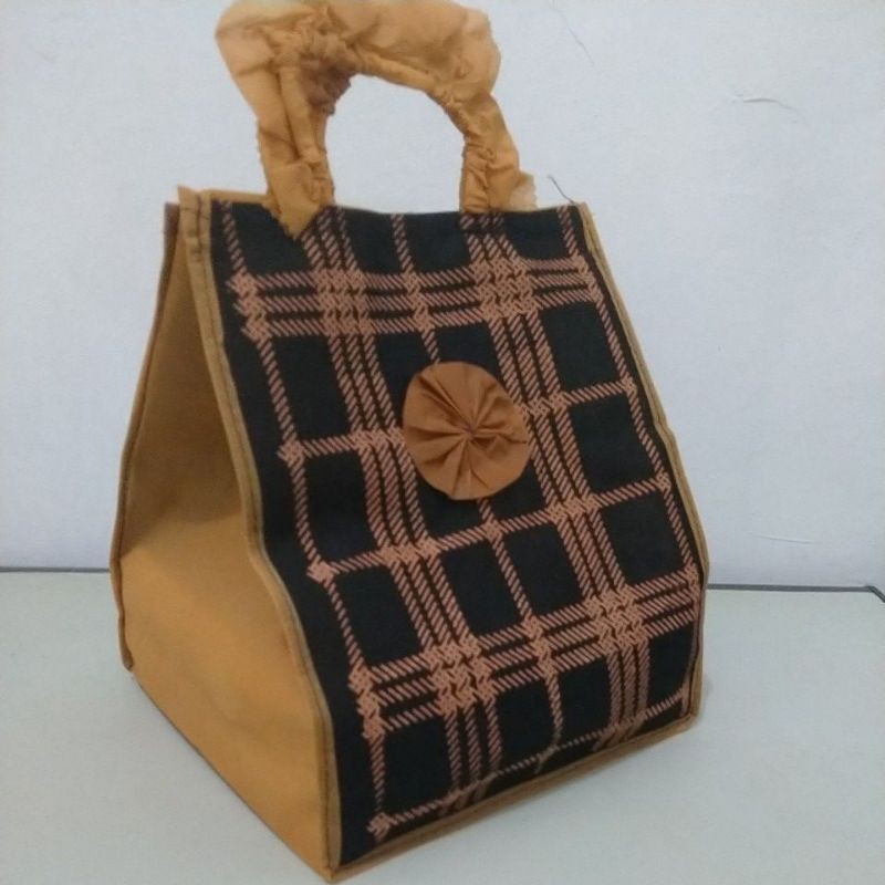 tas hajatan Nindy garis 22