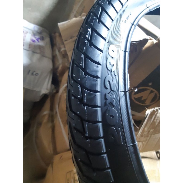 ban luar 20x2.30 swalow