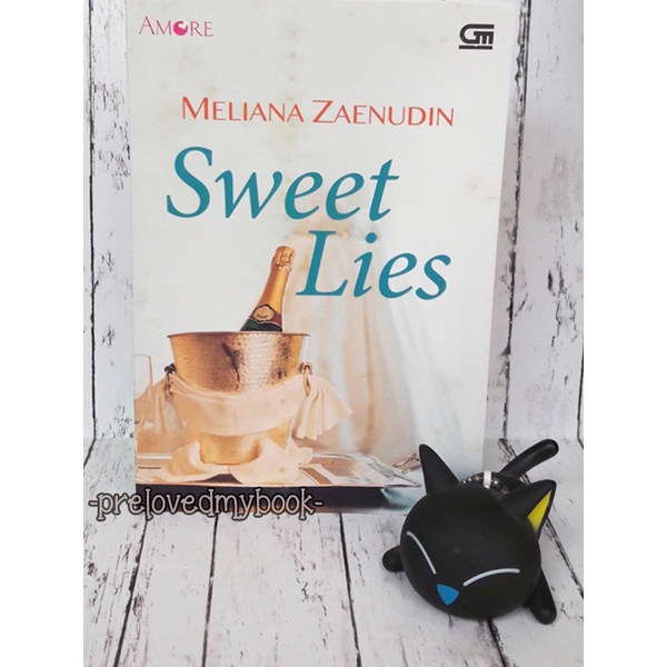 [KOLPRI] SALE ORIGINAL Buku Novel Bekas, Buku Preloved, Novel Bekas, Novel Preloved-SWEET LIES