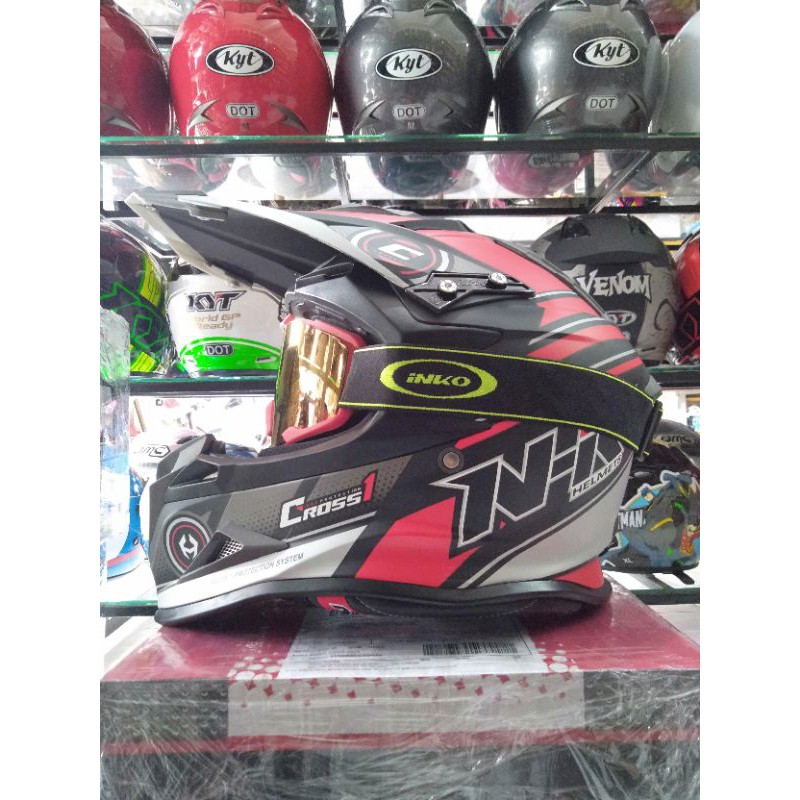 NHK HELM CROSS SPACE BLACK RED DOF CHINSTRAP DDRING