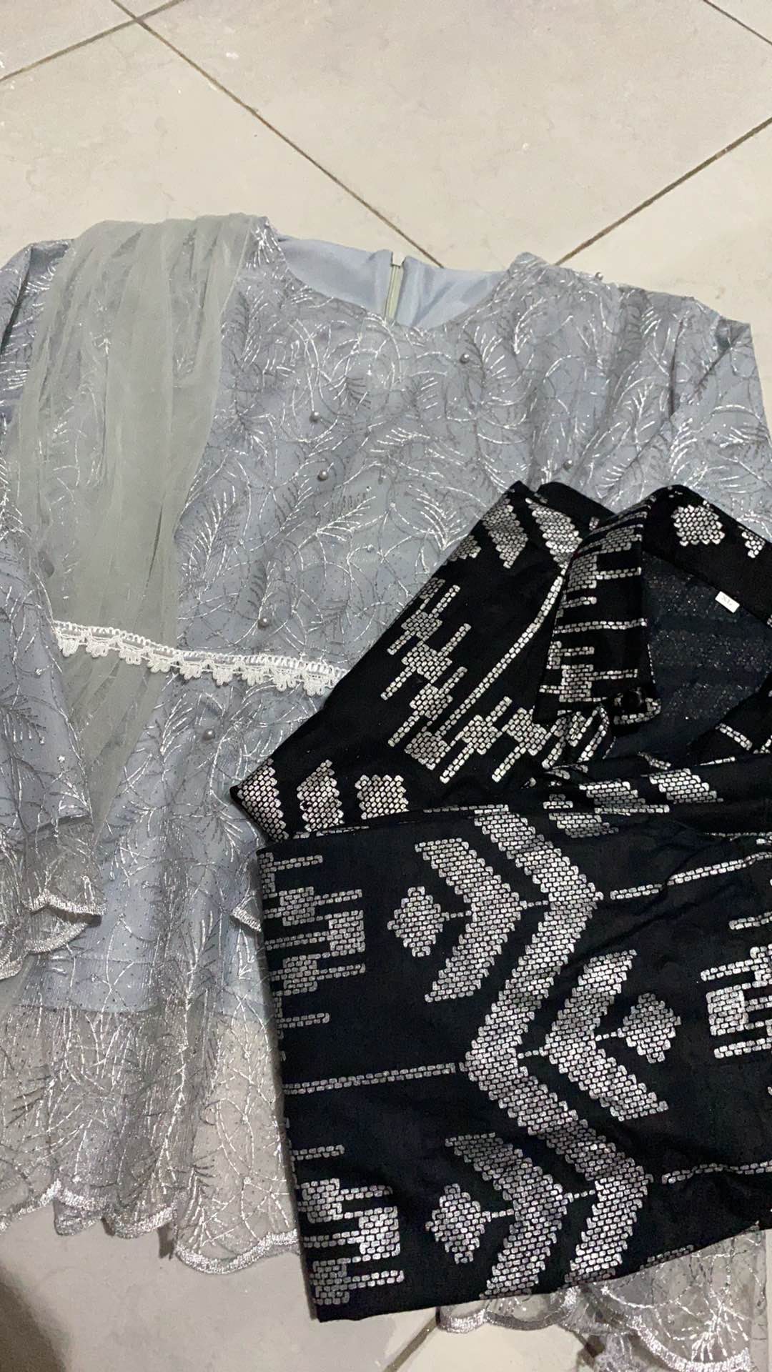 Sarimbit Baju Batik Couple Batik Set Kebaya Kekinian Terlaris Batik Baju Couple Kondangan 2021