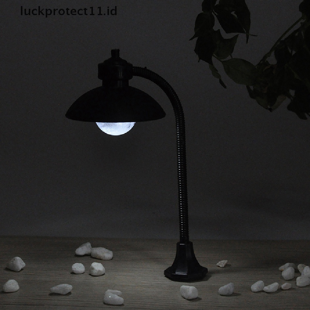 // Hg &amp; ID// 1pc Lampu Jalan Kerajinan Patung Hiasan Taman Miniatur fairy garden decor.