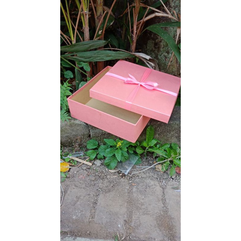 

kotak kado cantik
