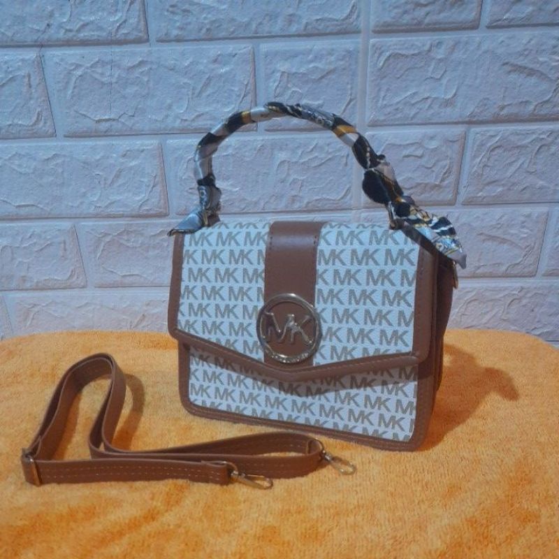 Tas selempang wanita putih tali kulit BY003